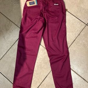 Cherokee workwear revolution Scrubs